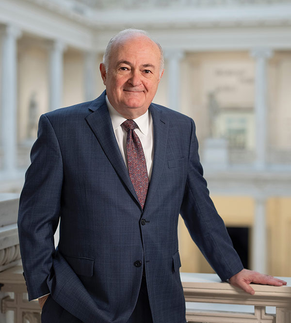 Portrait of Steven Knapp