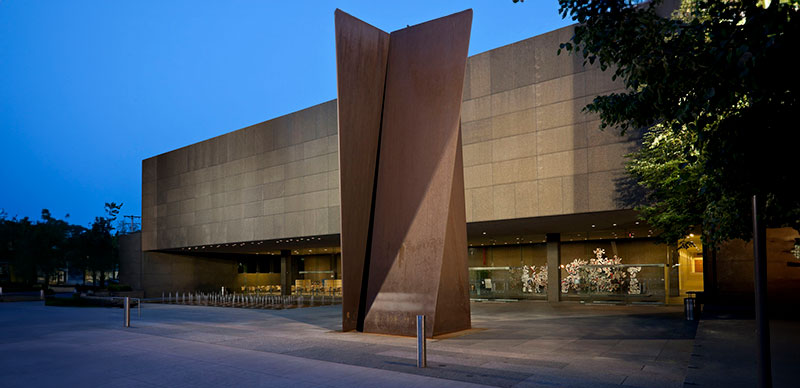 Exterior view of Carnegie Museum of Art
